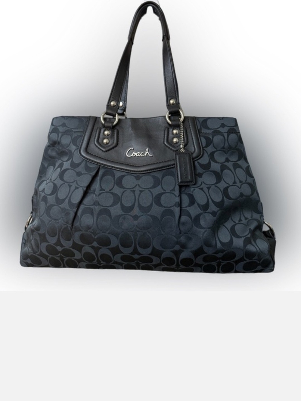Coach Ashley Signature Canvas Carryall Tote. Silver/Charcoal